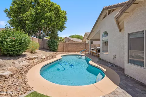 Exterior - 4440 E Tether Trl, Phoenix, AZ 85050 photo 4 of 4