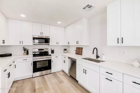 Kitchen - 3823 W Earll Dr, Phoenix, AZ 85019 photo 1 of 1