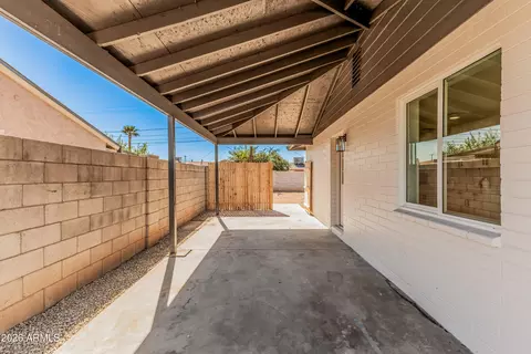 Exterior - 3823 W Earll Dr, Phoenix, AZ 85019 photo 1 of 2