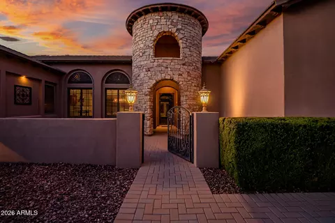 18606 W Solano Dr, Litchfield Park, AZ 85340
