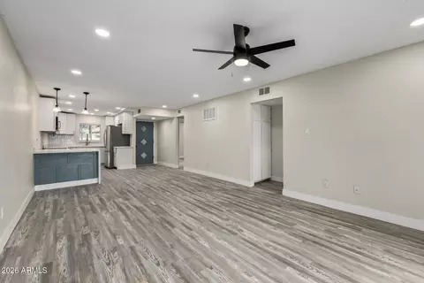 Living - 10828 N Biltmore Dr #162, Phoenix, AZ 85029 photo 3 of 3