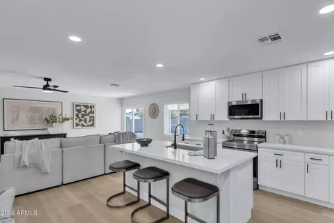 Kitchen - 734 N Cholla --, Mesa, AZ 85201 photo 2 of 3