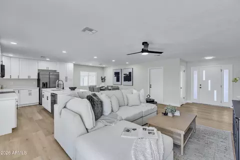 Living - 734 N Cholla --, Mesa, AZ 85201 photo 1 of 3