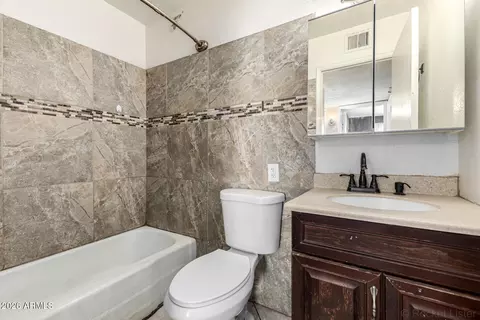 Bath - 2100 E Alpine Cir, Mesa, AZ 85204 photo 1 of 3