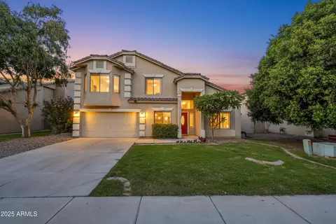 1342 N Mckenna Ln, Gilbert, AZ 85233