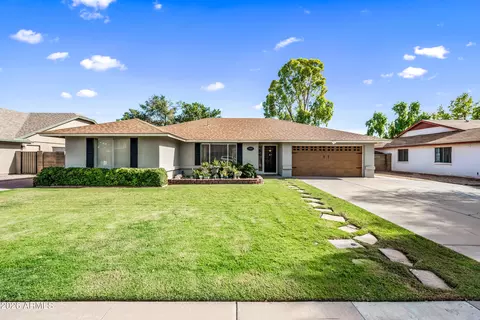 1105 W Meseto Ave, Mesa, AZ 85210