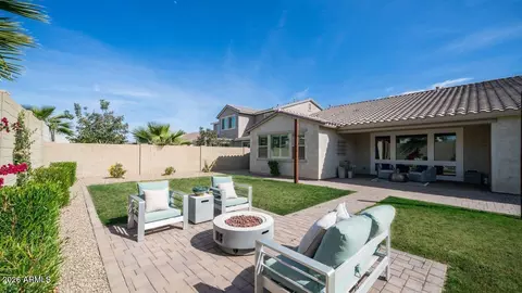 Exterior - 10064 E Satellite Dr, Mesa, AZ 85212 photo 7 of 11
