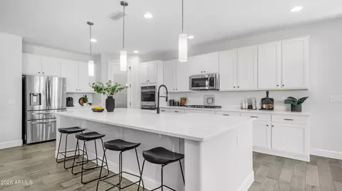 Kitchen - 10064 E Satellite Dr, Mesa, AZ 85212 photo 1 of 2