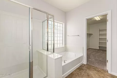 Bath - 5510 W Tether Trl, Phoenix, AZ 85083 photo 4 of 6