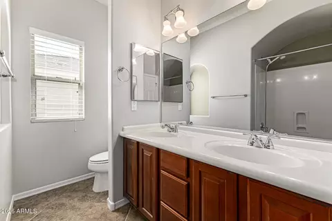 Bath - 5510 W Tether Trl, Phoenix, AZ 85083 photo 5 of 6