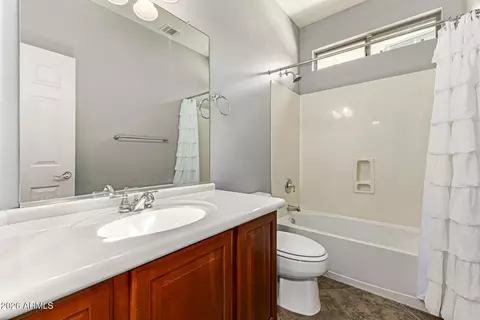 Bath - 5510 W Tether Trl, Phoenix, AZ 85083 photo 1 of 6