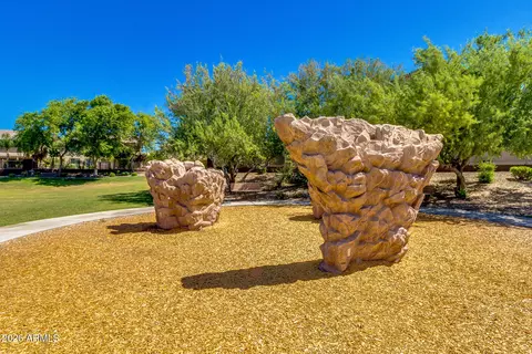 View/Area - 5510 W Tether Trl, Phoenix, AZ 85083 photo 2 of 8
