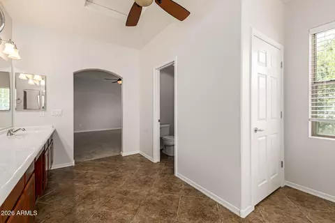 Bath - 5510 W Tether Trl, Phoenix, AZ 85083 photo 3 of 6