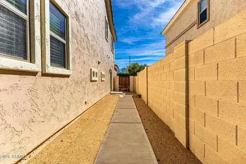 Exterior - 5510 W Tether Trl, Phoenix, AZ 85083 photo 10 of 13