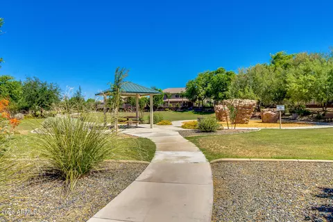 View/Area - 5510 W Tether Trl, Phoenix, AZ 85083 photo 3 of 8