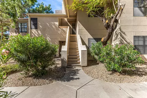 6885 E Cochise Rd #204, Paradise Valley, AZ 85253