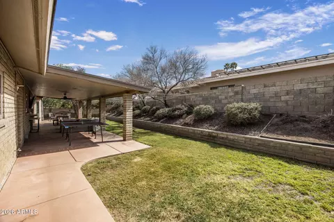 Exterior - 525 W Willow Ave, Phoenix, AZ 85029 photo 3 of 6