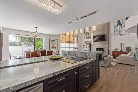 Kitchen - 10113 E Topaz Dr, Scottsdale, AZ 85258 photo 4 of 5