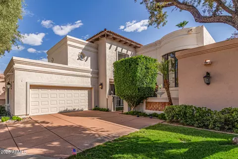 Exterior - 10113 E Topaz Dr, Scottsdale, AZ 85258 photo 2 of 9