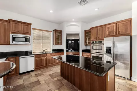 Kitchen - 3055 E Sierra Madre Ave, Gilbert, AZ 85296 photo 2 of 4