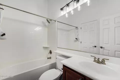 Bath - 3055 E Sierra Madre Ave, Gilbert, AZ 85296 photo 2 of 3