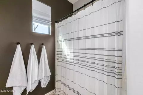 Bath - 590 E Raven Ct, Gilbert, AZ 85297 photo 6 of 6