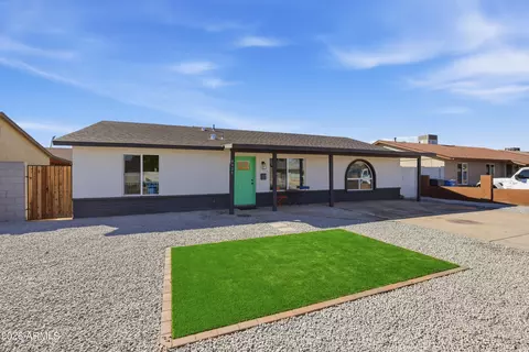 Exterior - 4929 W Berkeley Rd, Phoenix, AZ 85035 photo 2 of 8