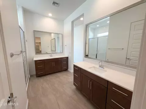 Bath - 4411 N 93rd Dr, Phoenix, AZ 85037 photo 3 of 4