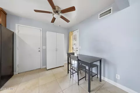 Dining - 441 S Maple St #62, Mesa, AZ 85206 photo 1 of 1