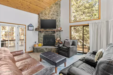 Living - 6181 W Pinon Loop, Pine, AZ 85544 photo 1 of 3