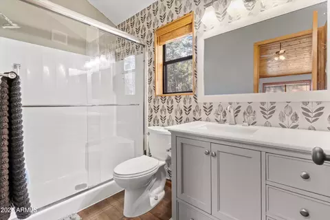 Bath - 6181 W Pinon Loop, Pine, AZ 85544 photo 1 of 2