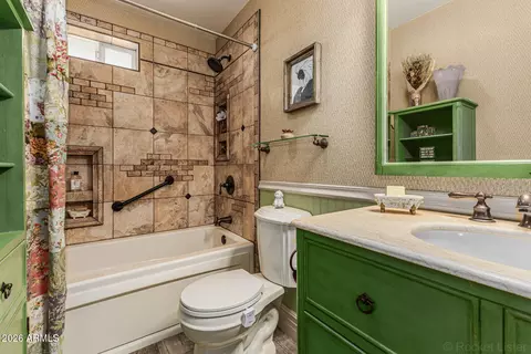 Bath - 690 S Copper Dr, Apache Junction, AZ 85120 photo 1 of 2