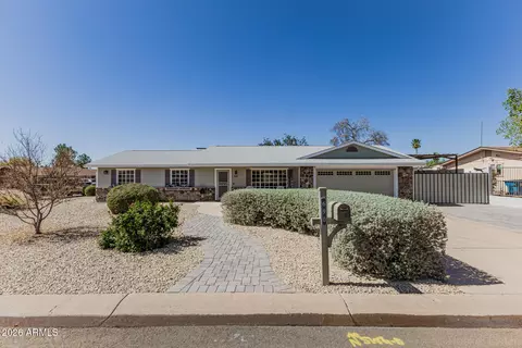 690 S Copper Dr, Apache Junction, AZ 85120