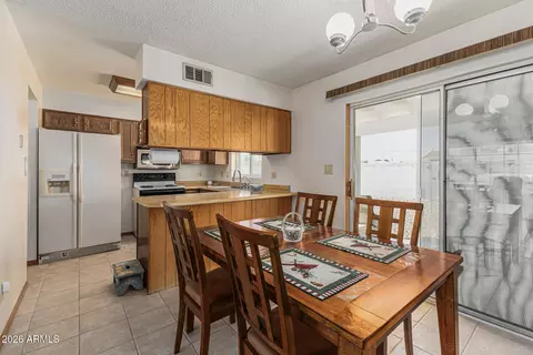 Dining - 690 S Copper Dr, Apache Junction, AZ 85120 photo 1 of 1