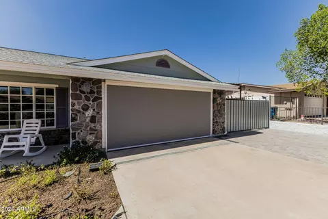 Exterior - 690 S Copper Dr, Apache Junction, AZ 85120 photo 3 of 6