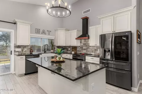 Kitchen - 1441 E Glenhaven Dr, Phoenix, AZ 85048 photo 1 of 1