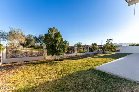Exterior - 1441 E Glenhaven Dr, Phoenix, AZ 85048 photo 2 of 4
