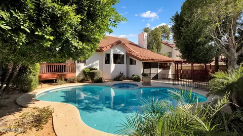 Exterior - 1843 E Sheena Dr, Phoenix, AZ 85022 photo 6 of 9