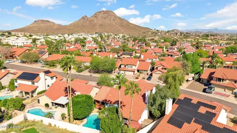 View/Area - 1843 E Sheena Dr, Phoenix, AZ 85022 photo 3 of 9