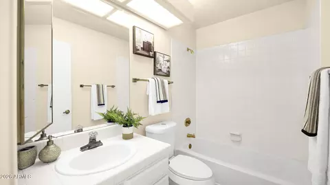 Bath - 1843 E Sheena Dr, Phoenix, AZ 85022 photo 3 of 6