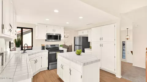 Kitchen - 1843 E Sheena Dr, Phoenix, AZ 85022 photo 3 of 4