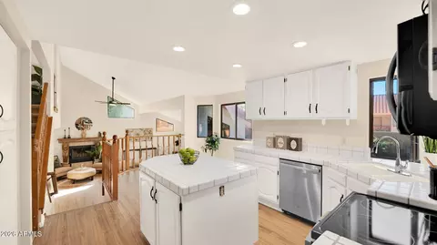 Kitchen - 1843 E Sheena Dr, Phoenix, AZ 85022 photo 4 of 4