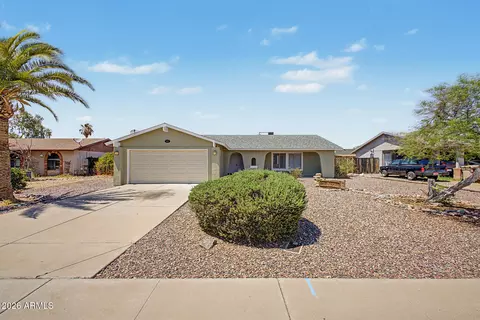 8626 W Lawrence Ln, Peoria, AZ 85345