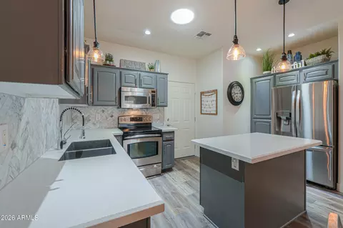 Kitchen - 10960 E Monte Ave #185, Mesa, AZ 85209 photo 3 of 4