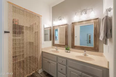 Bath - 10960 E Monte Ave #185, Mesa, AZ 85209 photo 2 of 3