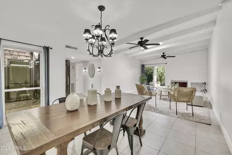 Dining - 6639 N Chatelaine Pl, Phoenix, AZ 85014 photo 2 of 2