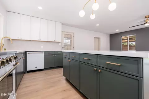 Kitchen - 6134 N 9th St, Phoenix, AZ 85014 photo 5 of 5