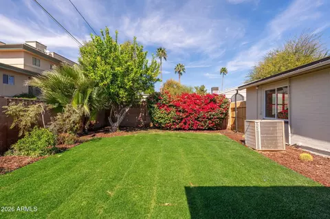 Exterior - 6134 N 9th St, Phoenix, AZ 85014 photo 6 of 8