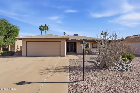 26429 S Greencastle Dr, Sun Lakes, AZ 85248