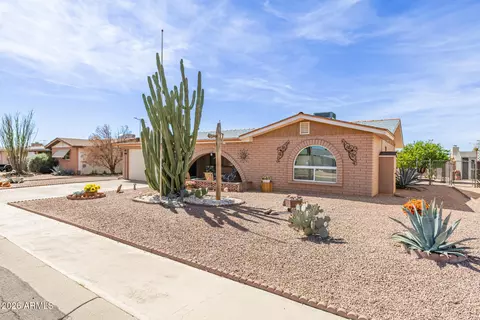 Exterior - 1144 S Main Dr, Apache Junction, AZ 85120 photo 1 of 8